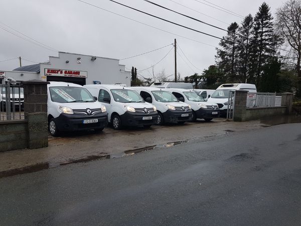 OVER 30 VANS AVAILABLE FOR SALE 371002163