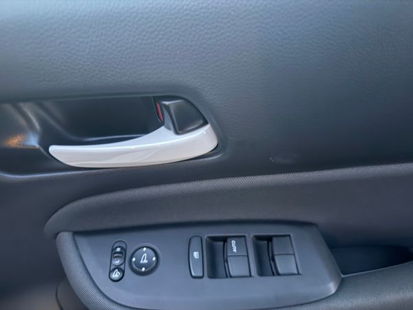 2022 Honda Fit/Jazz  Hybrid,Automatic Low Miles 40 371015563