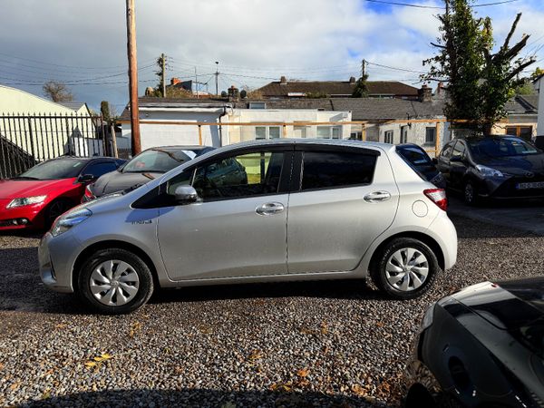 2018 Toyota Vitz Hybrid (low mileage ) 371011262