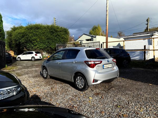 2018 Toyota Vitz Hybrid (low mileage ) 371011286