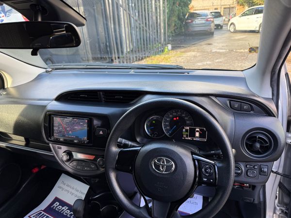 2018 Toyota Vitz Hybrid (low mileage ) 371011293