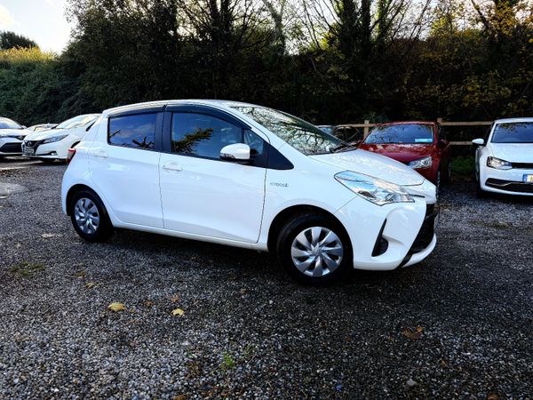 2018 Toyota Vitz Hybrid   (High spec) 371011419