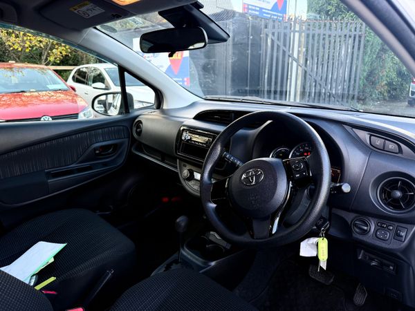 2018 Toyota Vitz Hybrid   (High spec) 371011456