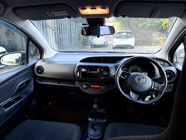 2018 Toyota Vitz Hybrid   (High spec) 371011452