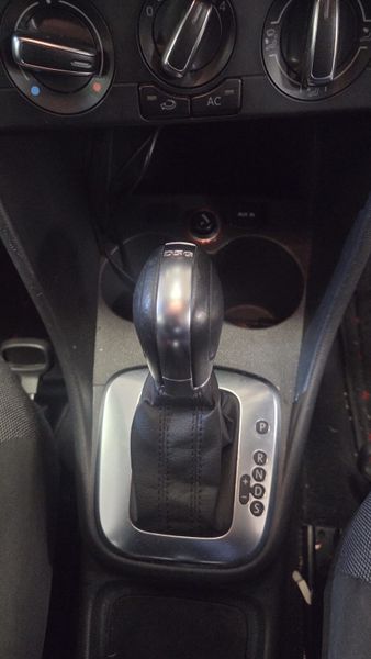 Volkswagen Polo - AUTOMATIC - SPOTLESS 371022004