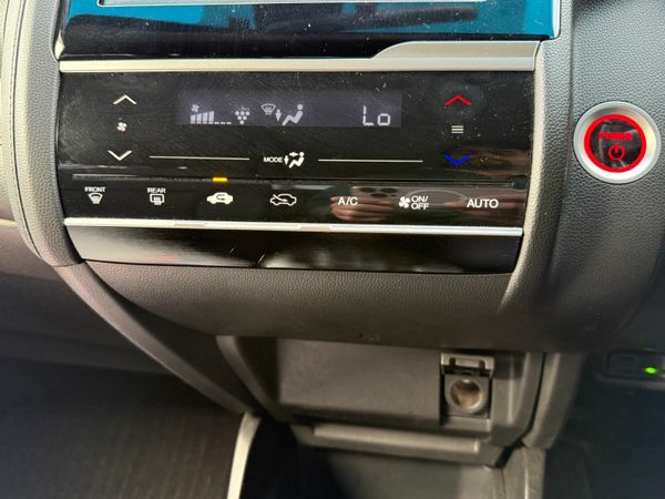 2019 Honda JAZZ/Fit 1.5 Petrol Hybrid,,Automatic 371044157