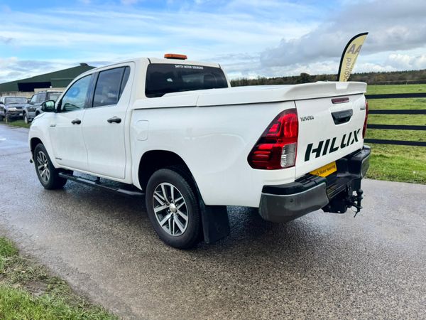201 Toyota Hilux Invincible X Manual***** 371044304