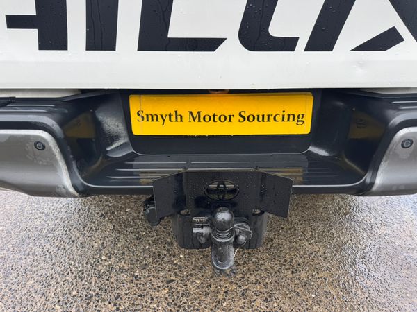 201 Toyota Hilux Invincible X Manual***** 371044307