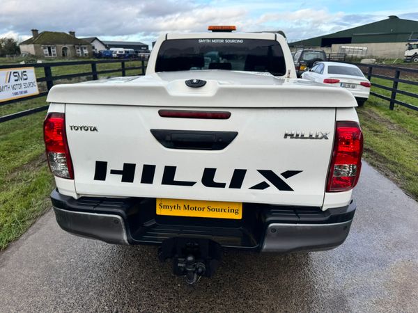 201 Toyota Hilux Invincible X Manual***** 371044308