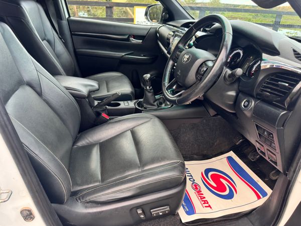 201 Toyota Hilux Invincible X Manual***** 371044314