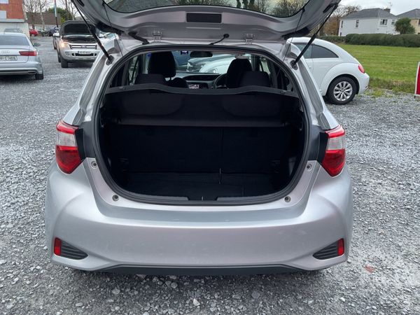 TOYOTA VITZ 1.5 PETROL HYBRID AUTO 64,000 KMS 371040875