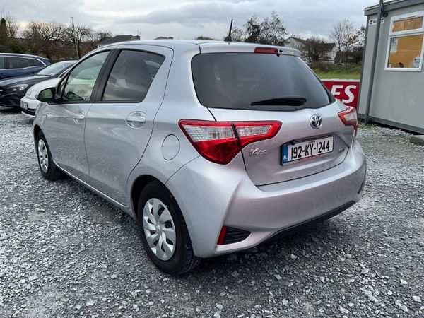 TOYOTA VITZ 1.5 PETROL HYBRID AUTO 64,000 KMS 371040873
