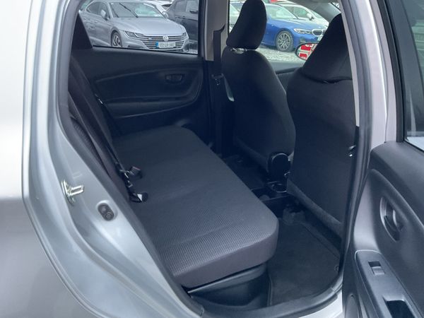 TOYOTA VITZ 1.5 PETROL HYBRID AUTO 64,000 KMS 371040880