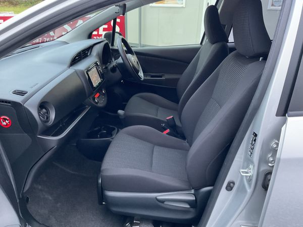 TOYOTA VITZ 1.5 PETROL HYBRID AUTO 64,000 KMS 371040882