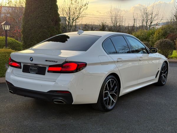 Immaculate 211 BMW 520d M-Sport! 371041793