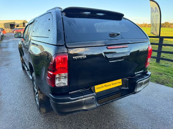 192 Toyota Hilux Invincible X Auto Spotless***** 371042556