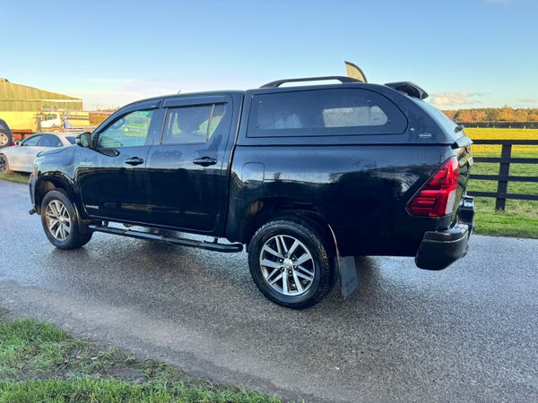 192 Toyota Hilux Invincible X Auto Spotless***** 371042553