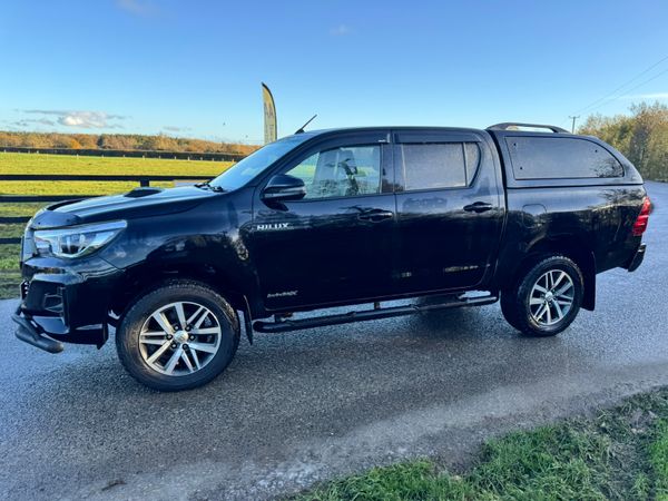 192 Toyota Hilux Invincible X Auto Spotless**** 371042714