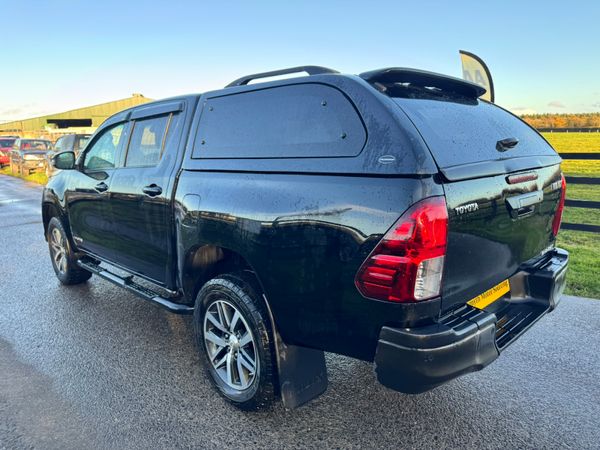 192 Toyota Hilux Invincible X Auto Spotless**** 371042717