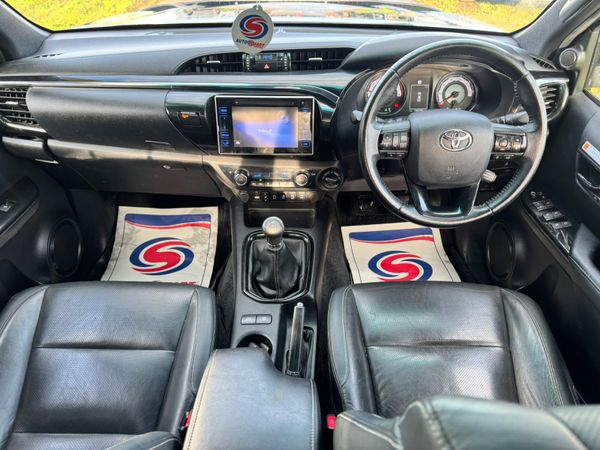 192 Toyota Hilux Invincible X Manual MINT**** 371043803