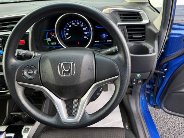 2016 Honda FIT/JAZZ 1.5 Hybrid automatic 371043826