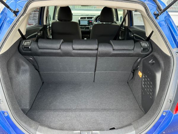 2016 Honda FIT/JAZZ 1.5 Hybrid automatic 371043837