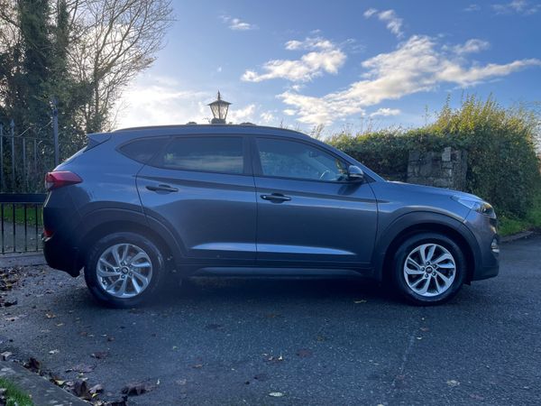 Hyundai Tucson 1.7 D Premium 371058229