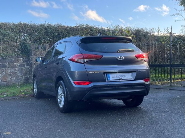 Hyundai Tucson 1.7 D Premium 371058235