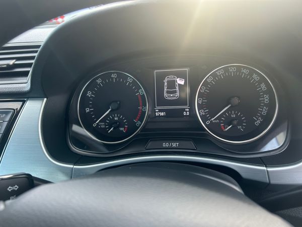 Skoda Fabia  Petrol 371052794