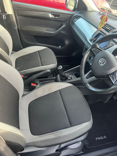 Skoda Fabia  Petrol 371052793