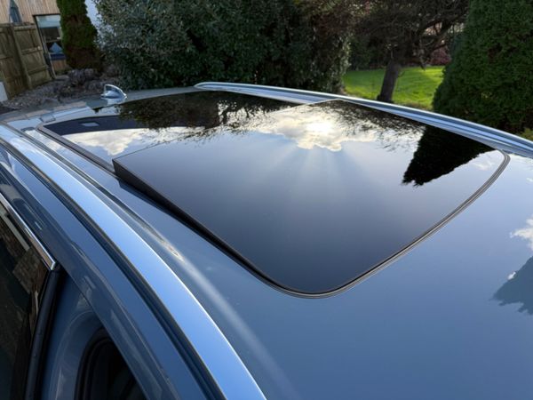 Now Reserved! Stunning 232 Volvo XC60 Hybrid! 371064731