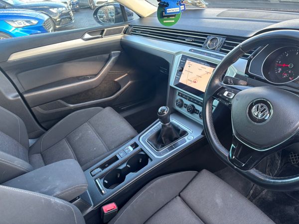VW Passat 2018 Business 1.6Tdi 371068786