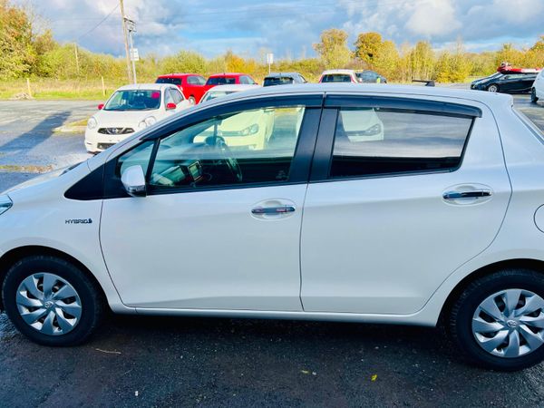 TOYOTA VITZ 2018 1.5L AUTOMATIC PETROL HYBRID 371077002