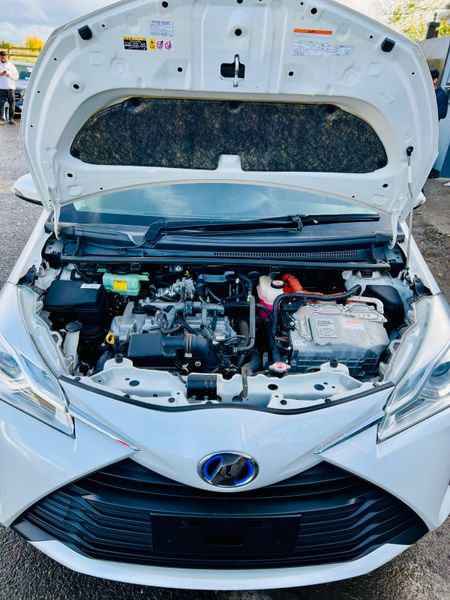 TOYOTA VITZ 2018 1.5L AUTOMATIC PETROL HYBRID 371077047