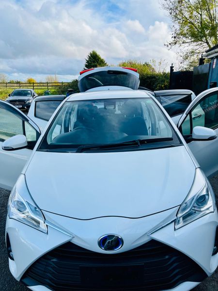 TOYOTA VITZ 2018 1.5L AUTOMATIC PETROL HYBRID 371077094