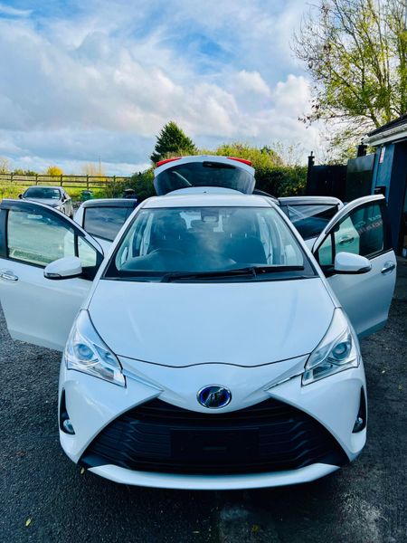 TOYOTA VITZ 2018 1.5L AUTOMATIC PETROL HYBRID 371077090