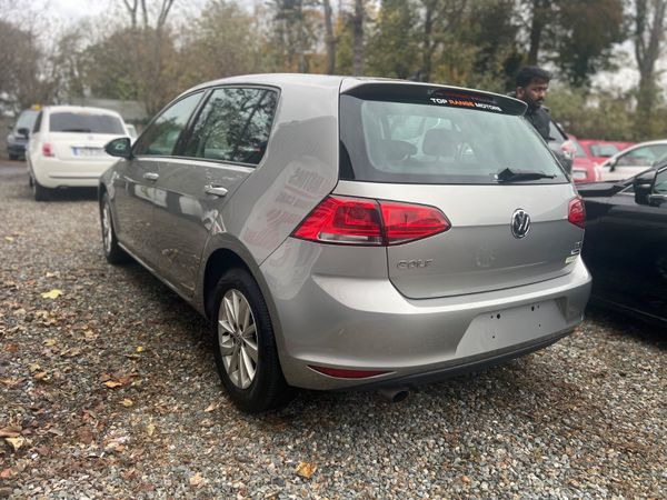 VW GOLF 2016 ** low Milage ** 371070109