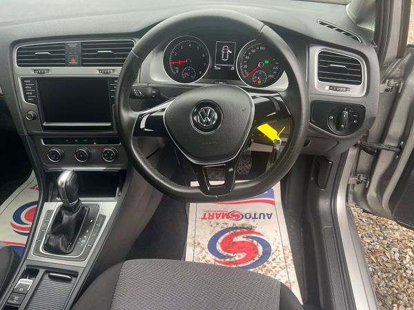 VW GOLF 2016 ** low Milage ** 371070111