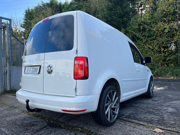 Volkswagen Caddy 2019 371091236