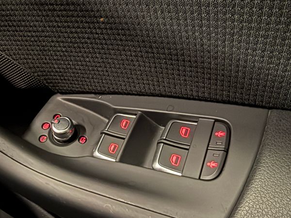 172 Audi Q3 2Ltr TDi SLine Quattro Auto * Low Klms 371104932