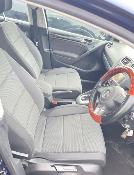 2012 Vw Golf 1.2 Petrol Auto LOW KMS 371112061