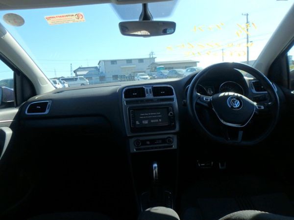 2016  Vw Polo 1.2 Petrol Auto HIGH SPEC MODEL 371112265