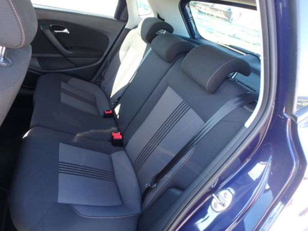 2016  Vw Polo 1.2 Petrol Auto HIGH SPEC MODEL 371112266