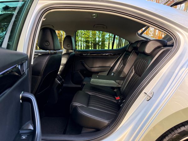 Skoda Superb L & K TDI Auto 371129265