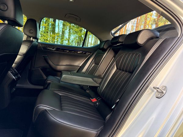 Skoda Superb L & K TDI Auto 371129267