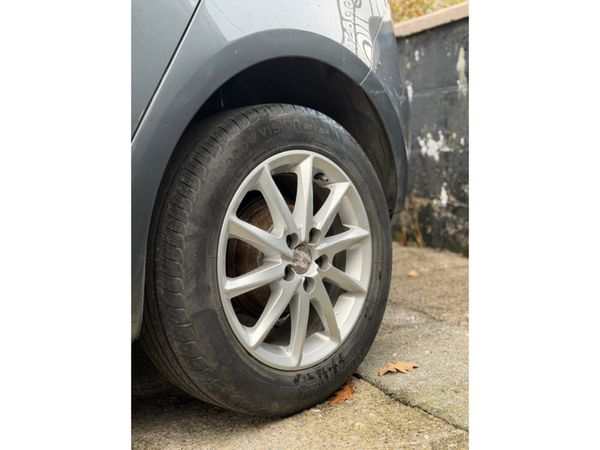 SEAT Ibiza 5DR 1.2 70HP SE REF 4DR 371120219