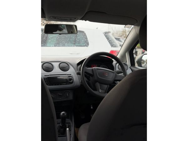 SEAT Ibiza 5DR 1.2 70HP SE REF 4DR 371120234