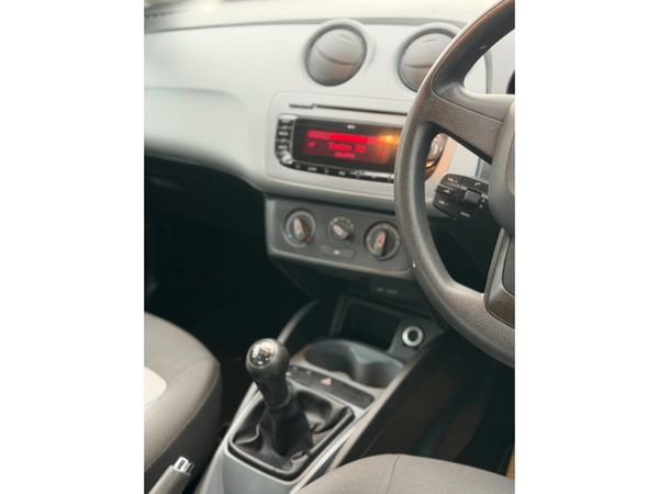 SEAT Ibiza 5DR 1.2 70HP SE REF 4DR 371120233