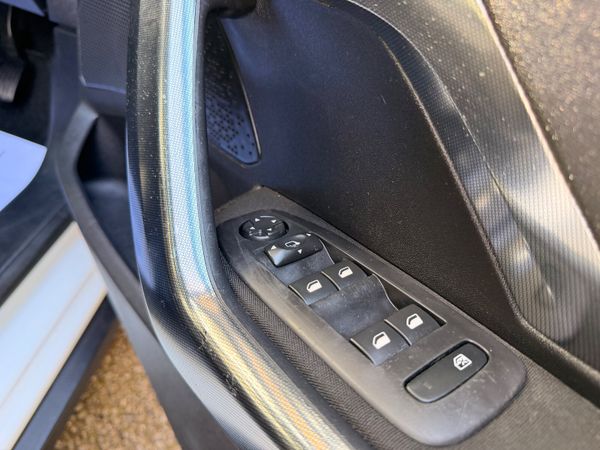 Peugeot 2008 2016 Allure Diesel 371130267