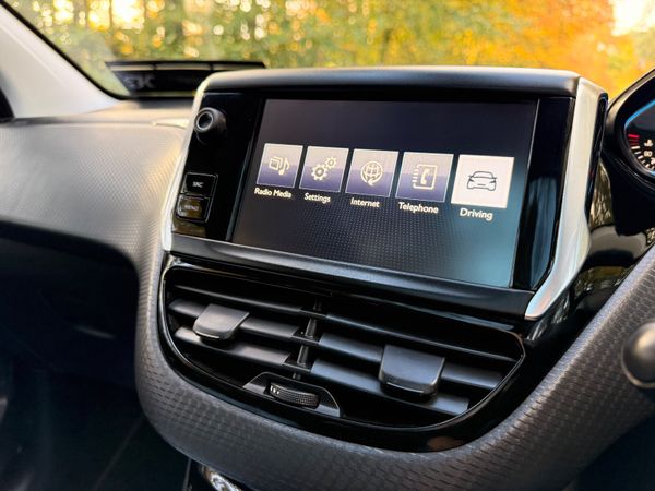 Peugeot 2008 2016 Allure Diesel 371130279